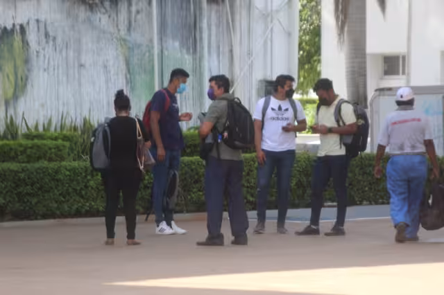 De este abultado número de población, el municipio de Carmen cuenta con 49 mil 237 personas sin nivel medio superior