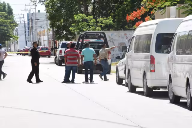 Los elementos se ubicaron a las afueras de la casa hogar "San Pedro El Pescador" y acordonaron la cuadra completa