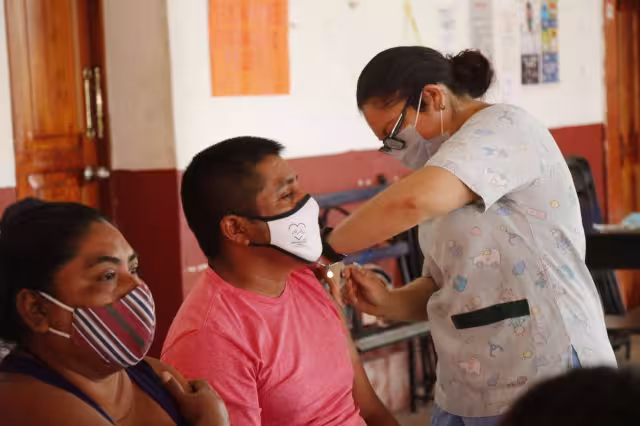 La SSY pide que las personas que ya tuvieron una vacuna no se presenten porque solo aplicarán primeras dosis