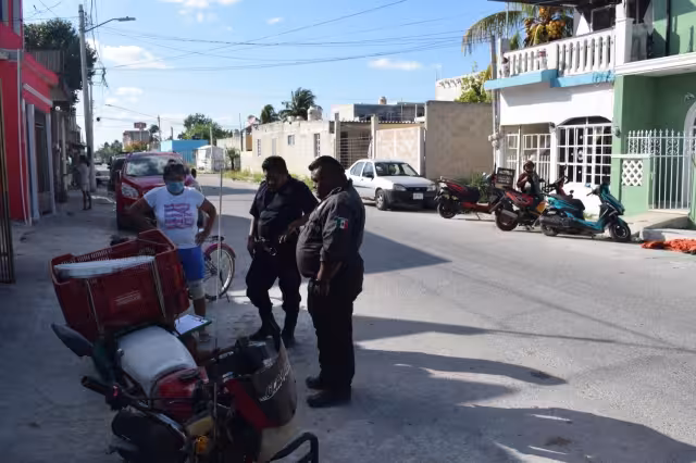 El motociclista resultó con heridas en el cuerpo