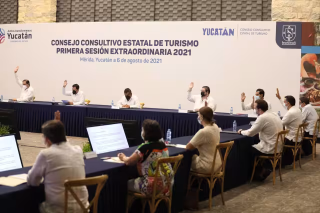 Mauricio Vila Dosal encabezó la primera sesión del Consejo Consultivo Estatal de Turismo