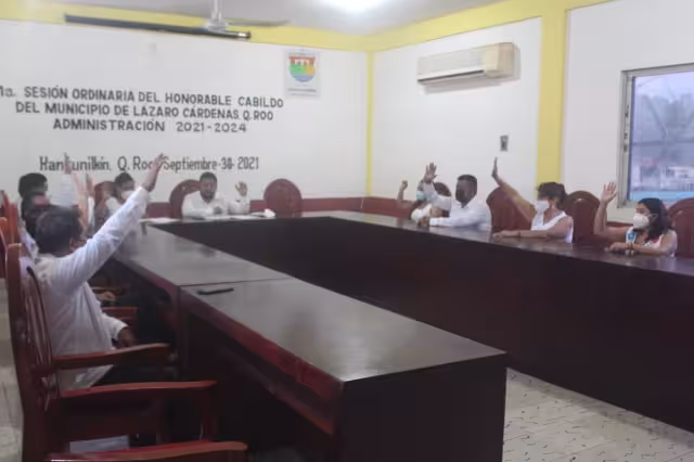 La primer sesión ordinaria del cabildo del periodo 2021-2024 se llevó a cabo pasadas las 18:30 horas