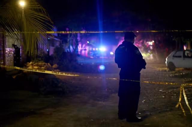 Los policías no han identificado a los responsables