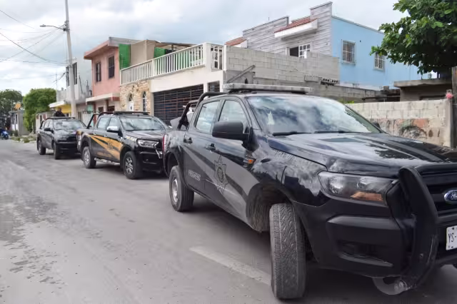 El hombre intentó escapar; sin embargo, fue detenido por la policía estatal