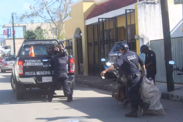 La policía logró decomisar herramientas y objetos robados a los detenidos