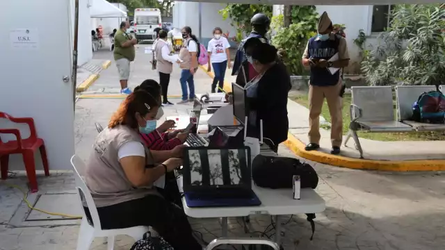 La velocidad de crecimiento de casos para la zona sur  es de 0.22  y de 0.19 para la zona norte