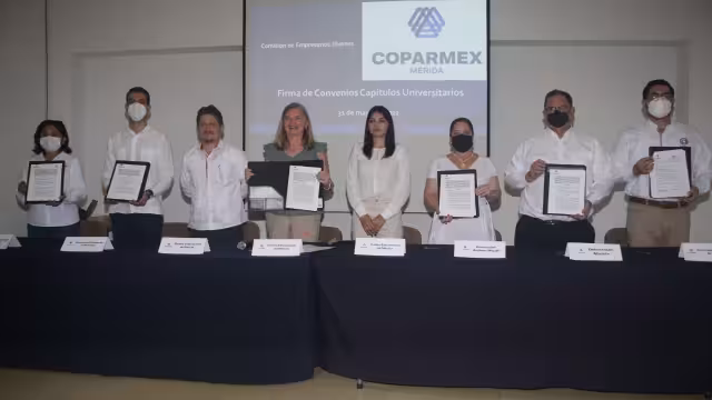La Coparmex se unió a cinco universidades de Yucatán para hacer un convenio relacionado con el medio empresarial