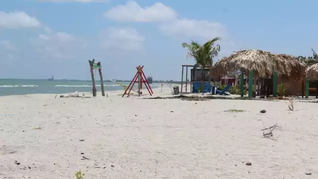 Marco Antonio Rodríguez Badillo dio a conocer que la ocupación de áreas de anidaciones de tortugas marinas se debe a una mala planeación gubernamental . Foto: Fernando Kantún / Por Esto!
