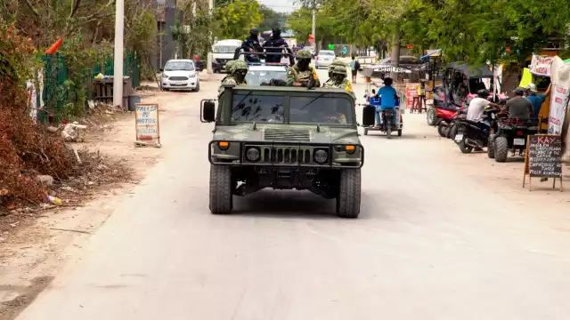 Los militares vigilan las calles de Tulum