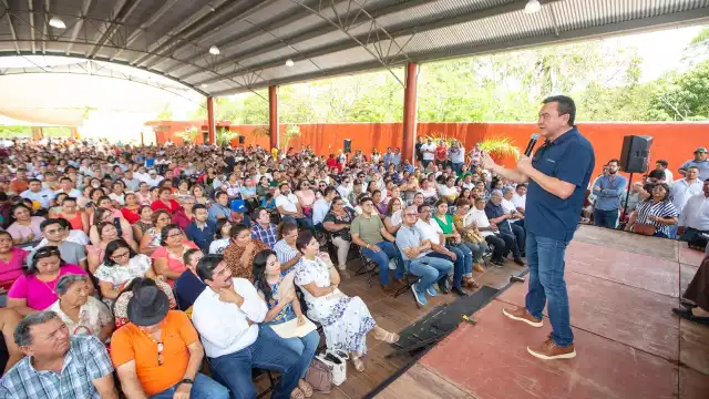 Liborio Vidal reunió a tres mil personas en sus 'Encuentros Entre Amigos' en Motul
