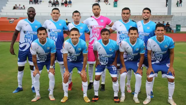 Los chacmoles impusieron su estilo y se apropiaron del control de la pelota, mientras los locales luchaban por romper el esquema