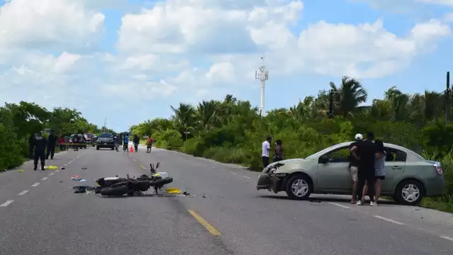 Turista manda al hospital a motociclista tras atropellarla en Progreso