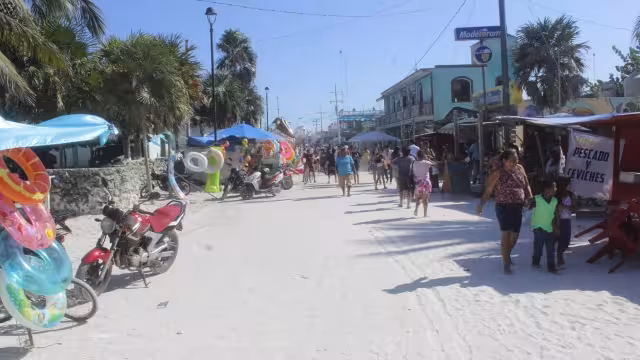 Según expertos, en El Cuyo, Las Coloradas y San Felipe el turismo será la principal fuente económica