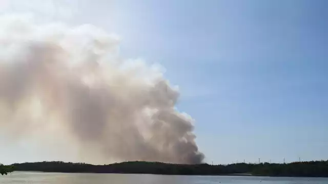 Pobladores señalaron que la zona del incendio se encuentra lejos y con difícil acceso
