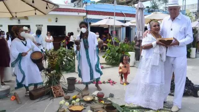 Ambos no comparten el mismo idioma, pero aun así ya llevan una década de relación