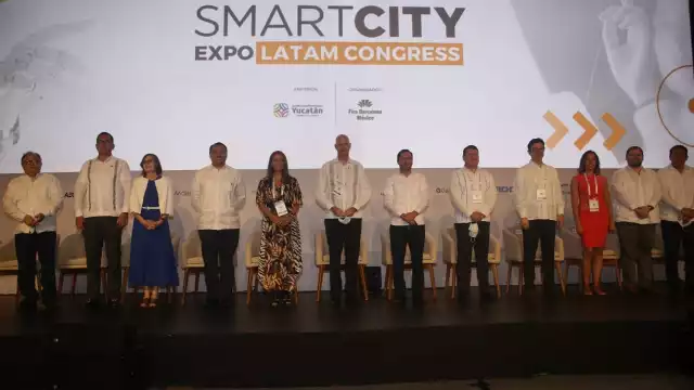 El gobernador Mauricio Vila acudió a la inauguración del Smart City Expo Latam Congress