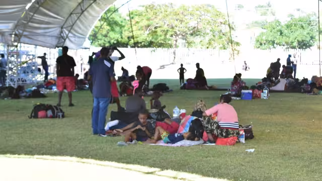 El sábado pasado, dejaron la ciudad cerca de 100 migrantes, principalmente haitianos