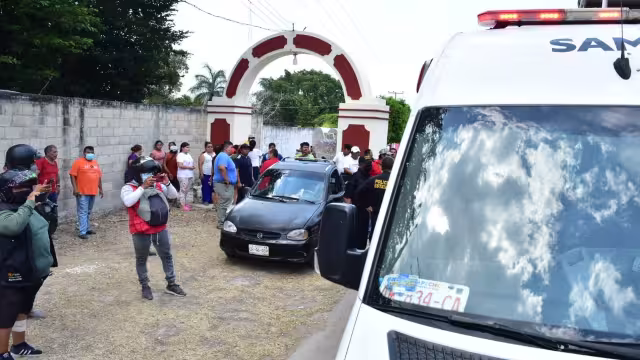 Los vecinos se negaban a dar al ladrón, ya que no es la primera vez que lo sorprenden robando