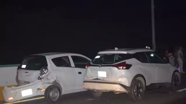 Al lugar del accidente arribaron paramédicos para brindar atención a los heridos en Progreso