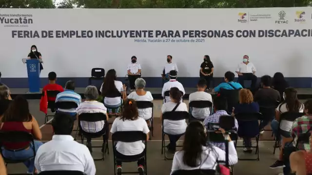 Son más de 15 empresas que se unen a esta primera feria del empleo con inclusión