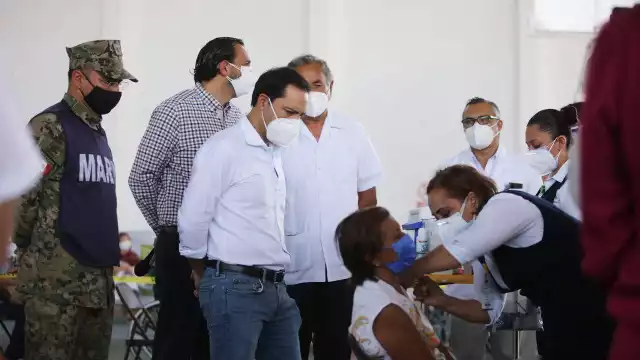 Respecto a la vacunación en Mérida, hasta el momento se han aplicado un total de 8,464 dosis contra el coronavirus en los 16 centros