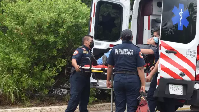 El cuerpo del afectado quedó ensangrentado en el área de costillas, brazos y en una lesión en la rodilla derecha