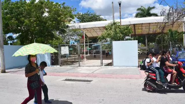 Escuelas ubicadas en las comisarías del puerto sobreviven cada día con grandes carencias