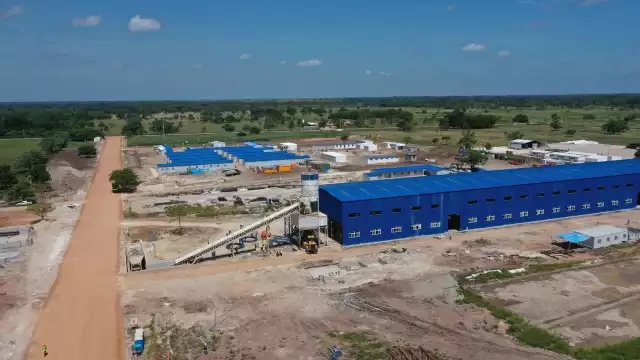 El presidente López Obrador refirió que, pese a los intentos de frenar el Tren Maya en Campeche, las labores siguen en marcha