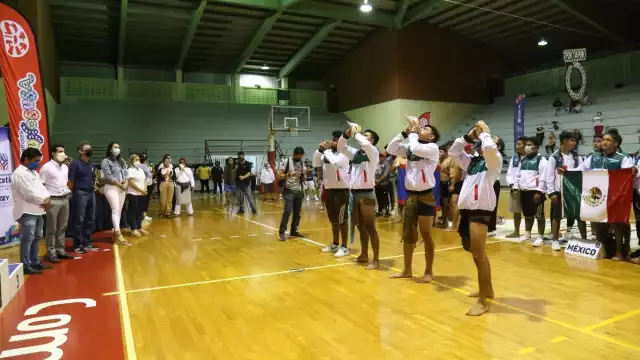 En el torneo participaron siete escuadras, entre ellas dos mexicanas