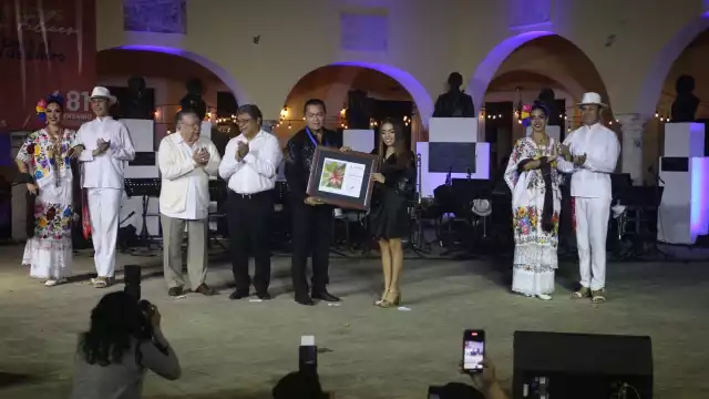 Esta noche se celebró el 58 aniversario de las Serenatas de Santa Lucía en Mérida