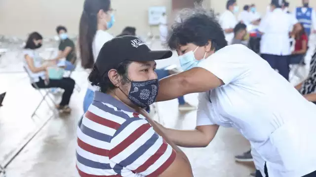 La SSY señaló que en Mérida, se aplicaron un total de 28,583 primeras dosis de AstraZeneca