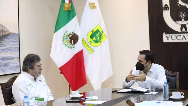 Vila y el secretario de Fonatur se reunen