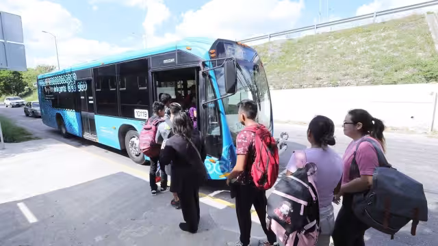 Las cuatro unidades de Va y Ven son iguales a las que ya operan en el Periférico de Mérida