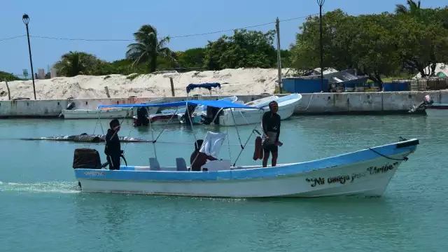Las entradas a los paseos en lancha no bajan de 200 personas al día en la zona