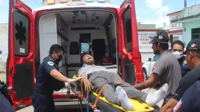 Motociclista arrolla a peatón y lo deja herido de gravedad en Tizimín