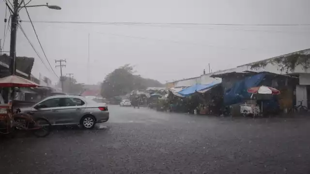 La Tormenta Tropical Lester causará fuertes lluvias en cinco estados