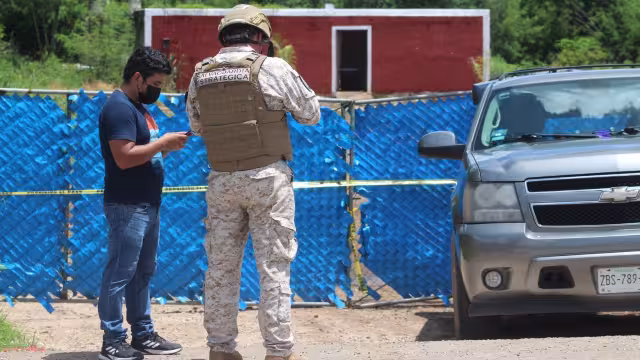 El operativo inició desde las 9:00 horas y se desconoce si hay detenidos