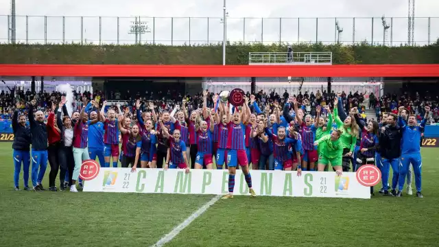 Las campeonas logran un torneo perfecto en España