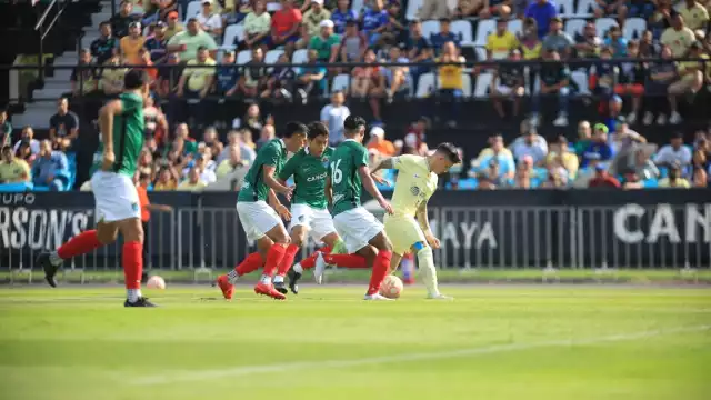 Las Águilas cada vez que generaban peligro arrancaban carretadas de aplausos de parte del público