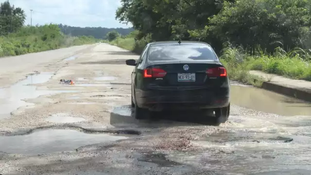 Desde hace muchos años les han solicitado a los presidentes municipales la reparación de la carretera