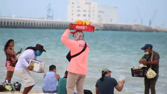 Los ambulantes dijeron que no es su intención molestar al visitante y que sólo buscan recuperarse económicamente