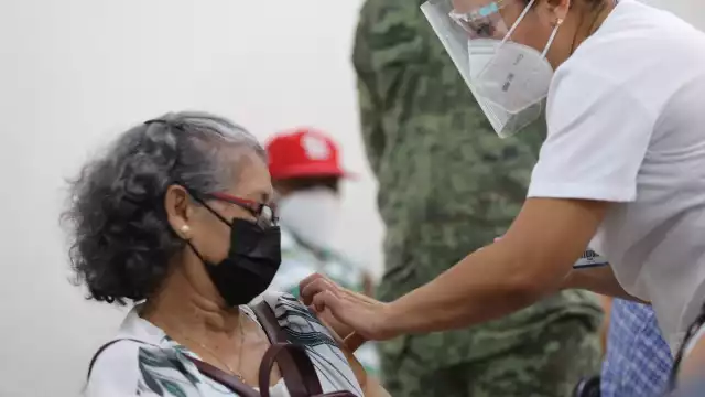 La vacuna a aplicarse es de la farmacéutica AstraZeneca
