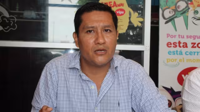 El trabajador petrolero Azael León Sánchez exhibió irregularidades en la sección 47 del STPRM