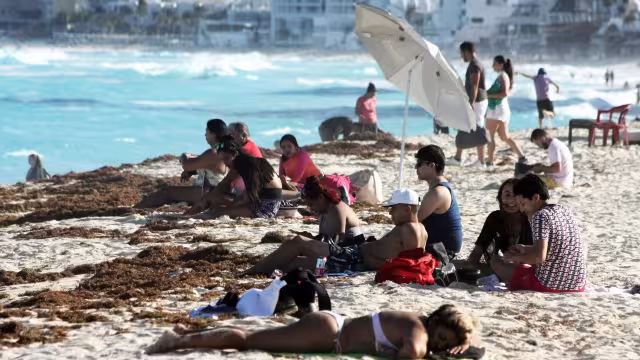 Las playas de la Zona Hotelera y Puerto Juárez se vieron abarrotadas