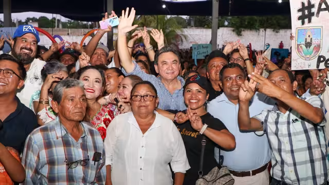 En Peto más de 4 mil amigos refrendaron la amistad y aliento al proyecto de Liborio Vidal