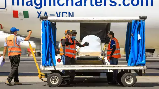 El féretro con los restos de Victoria ya están en El Salvador