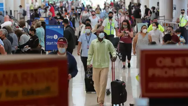 Los visitantes extranjeros fueron quienes acapararon los aeropuertos de México