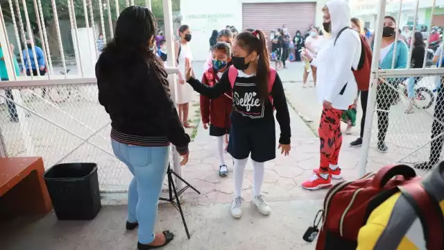 Los alumnos tendrán que cumplir con las medidas sanitarias por COVID-19