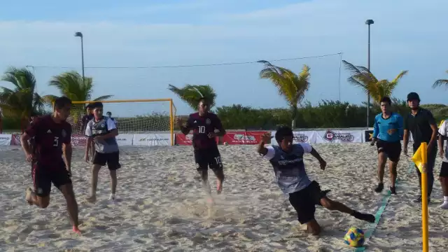 El torneo se llevó a cabo en el “Parque de la playa”, que se ubica en el Malecón Tradicional