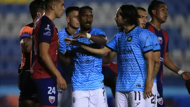 El encuentro se lleva acabo en el estadio “Cuidad de los Deportes”